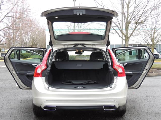 2017 Volvo V60 T5 Premier/ Leather / Heated Seats / Navigation - Photo 28 - Portland, OR 97217