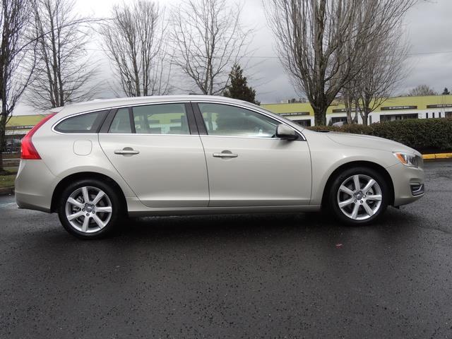 2017 Volvo V60 T5 Premier/ Leather / Heated Seats / Navigation - Photo 4 - Portland, OR 97217
