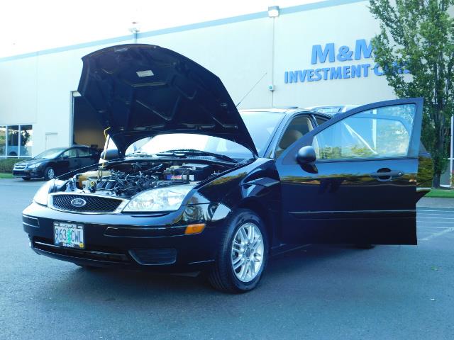 2007 Ford Focus ZX4 SE / 4Dr / Sunroof / New Tires - Photo 25 - Portland, OR 97217