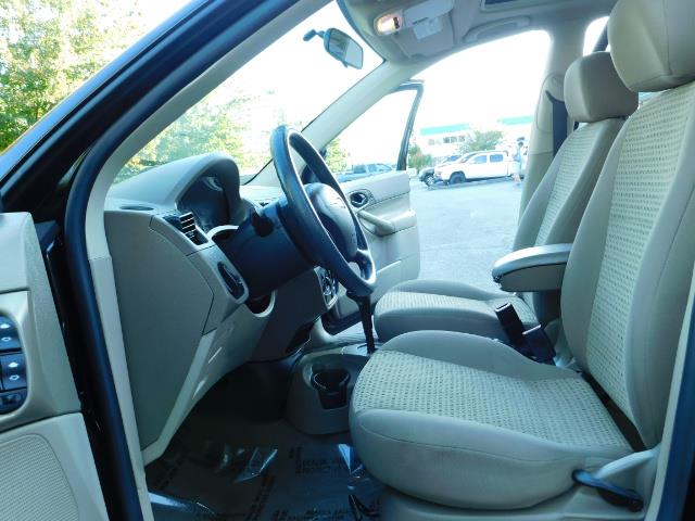 2007 Ford Focus ZX4 SE / 4Dr / Sunroof / New Tires - Photo 14 - Portland, OR 97217