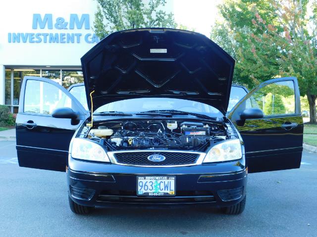 2007 Ford Focus ZX4 SE / 4Dr / Sunroof / New Tires - Photo 32 - Portland, OR 97217