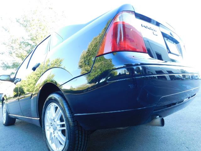 2007 Ford Focus ZX4 SE / 4Dr / Sunroof / New Tires - Photo 10 - Portland, OR 97217