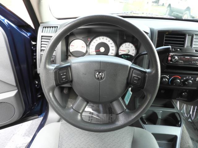 2007 Dodge Dakota Quad Cab / 4X4 / NEW WHEELS+TIRES / LIFTED !! - Photo 34 - Portland, OR 97217