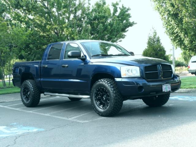 2007 Dodge Dakota Quad Cab / 4X4 / NEW WHEELS+TIRES / LIFTED !! - Photo 2 - Portland, OR 97217