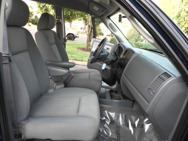 2007 Dodge Dakota Quad Cab / 4X4 / NEW WHEELS+TIRES / LIFTED !! - Photo 17 - Portland, OR 97217