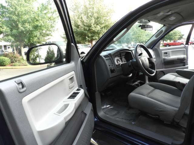 2007 Dodge Dakota Quad Cab / 4X4 / NEW WHEELS+TIRES / LIFTED !! - Photo 13 - Portland, OR 97217