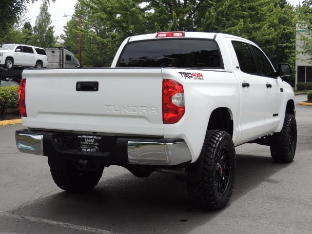 2016 Toyota Tundra SR5 / TRD OFF RD / 4X4 / 1-OWNER/ LIFTED - Photo 8 - Portland, OR 97217