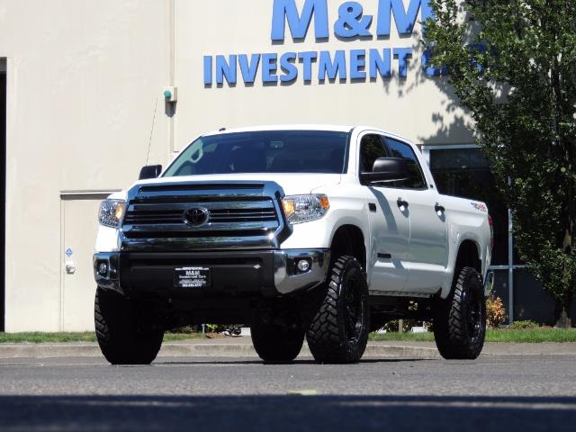 2016 Toyota Tundra SR5 / TRD OFF RD / 4X4 / 1-OWNER/ LIFTED - Photo 46 - Portland, OR 97217