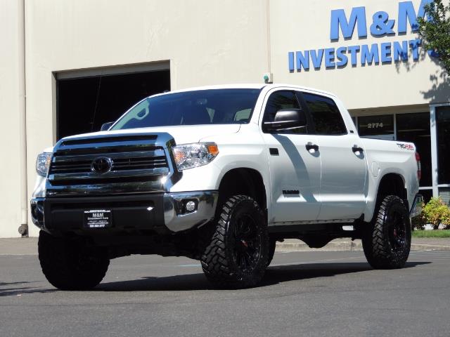 2016 Toyota Tundra SR5 / TRD OFF RD / 4X4 / 1-OWNER/ LIFTED - Photo 38 - Portland, OR 97217