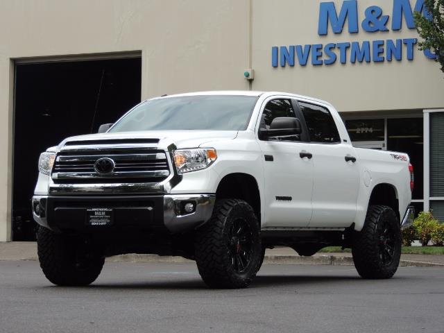 2016 Toyota Tundra SR5 / TRD OFF RD / 4X4 / 1-OWNER/ LIFTED - Photo 49 - Portland, OR 97217
