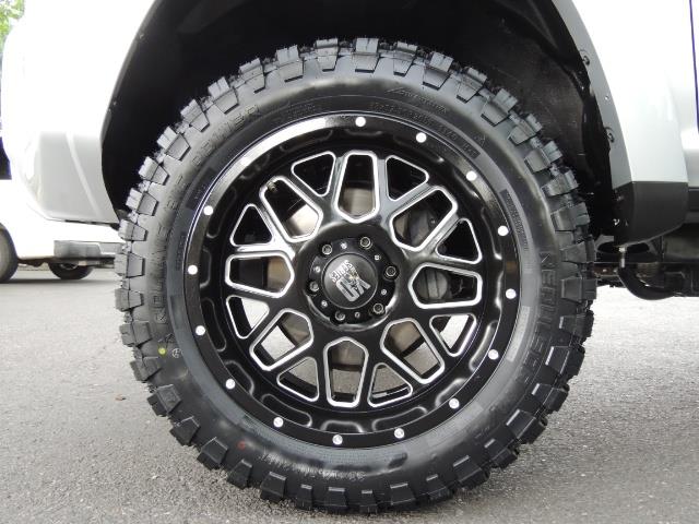 2016 Toyota 4Runner SR5 SPORT SUV 4WD V6 / 3RD SEATS REAR CAM / LIFTED - Photo 24 - Portland, OR 97217