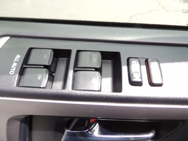 2016 Toyota 4Runner SR5 SPORT SUV 4WD V6 / 3RD SEATS REAR CAM / LIFTED - Photo 32 - Portland, OR 97217