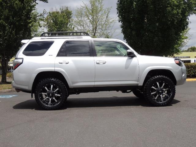 2016 Toyota 4Runner SR5 SPORT SUV 4WD V6 / 3RD SEATS REAR CAM / LIFTED - Photo 4 - Portland, OR 97217