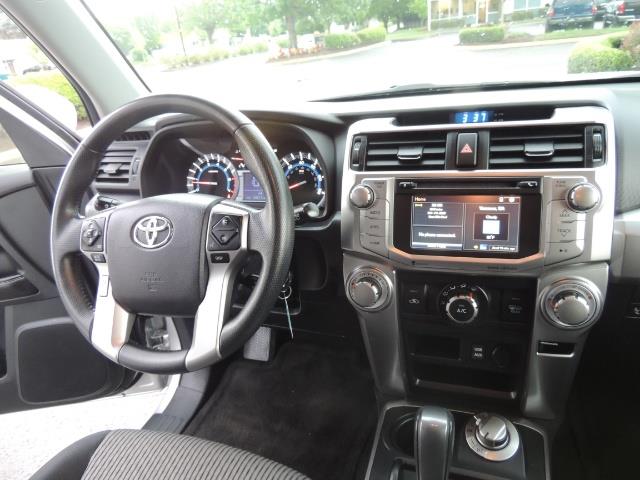 2016 Toyota 4Runner SR5 SPORT SUV 4WD V6 / 3RD SEATS REAR CAM / LIFTED - Photo 39 - Portland, OR 97217