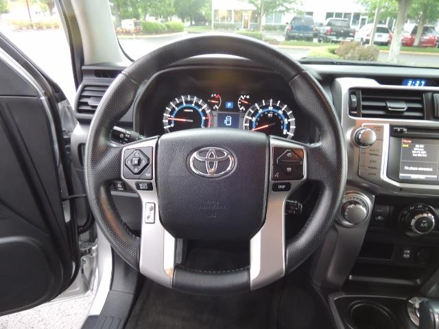 2016 Toyota 4Runner SR5 SPORT SUV 4WD V6 / 3RD SEATS REAR CAM / LIFTED - Photo 40 - Portland, OR 97217