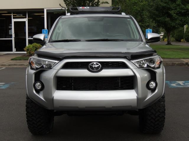 2016 Toyota 4Runner SR5 SPORT SUV 4WD V6 / 3RD SEATS REAR CAM / LIFTED - Photo 5 - Portland, OR 97217