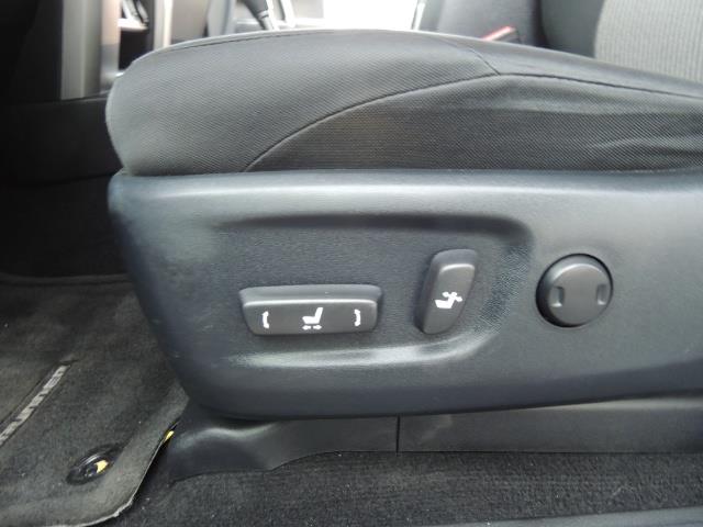 2016 Toyota 4Runner SR5 SPORT SUV 4WD V6 / 3RD SEATS REAR CAM / LIFTED - Photo 35 - Portland, OR 97217
