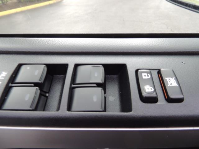 2016 Toyota 4Runner SR5 SPORT SUV 4WD V6 / 3RD SEATS REAR CAM / LIFTED - Photo 33 - Portland, OR 97217