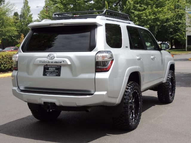 2016 Toyota 4Runner SR5 SPORT SUV 4WD V6 / 3RD SEATS REAR CAM / LIFTED - Photo 8 - Portland, OR 97217