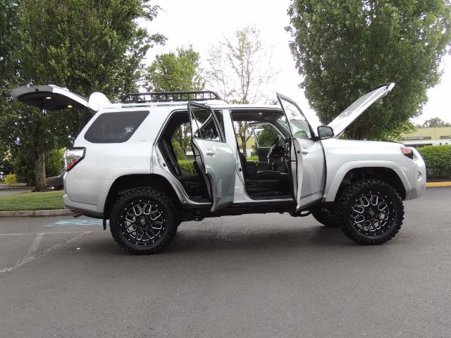 2016 Toyota 4Runner SR5 SPORT SUV 4WD V6 / 3RD SEATS REAR CAM / LIFTED - Photo 23 - Portland, OR 97217