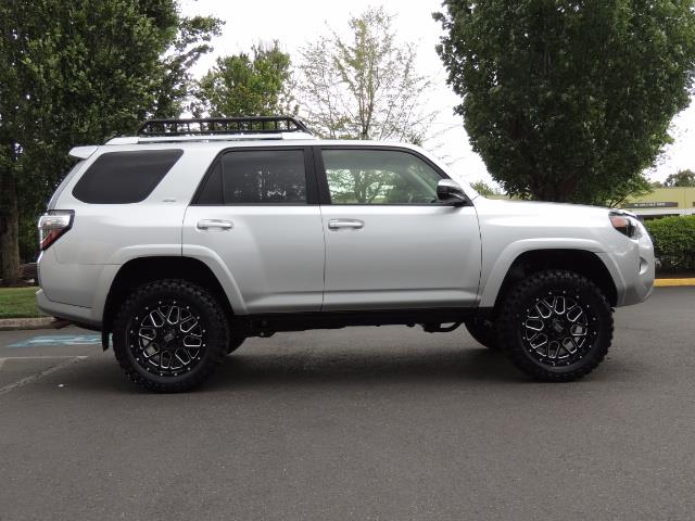 2016 Toyota 4Runner SR5 SPORT SUV 4WD V6 / 3RD SEATS REAR CAM / LIFTED - Photo 4 - Portland, OR 97217