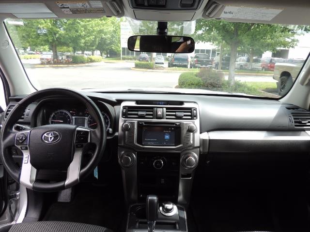 2016 Toyota 4Runner SR5 SPORT SUV 4WD V6 / 3RD SEATS REAR CAM / LIFTED - Photo 35 - Portland, OR 97217