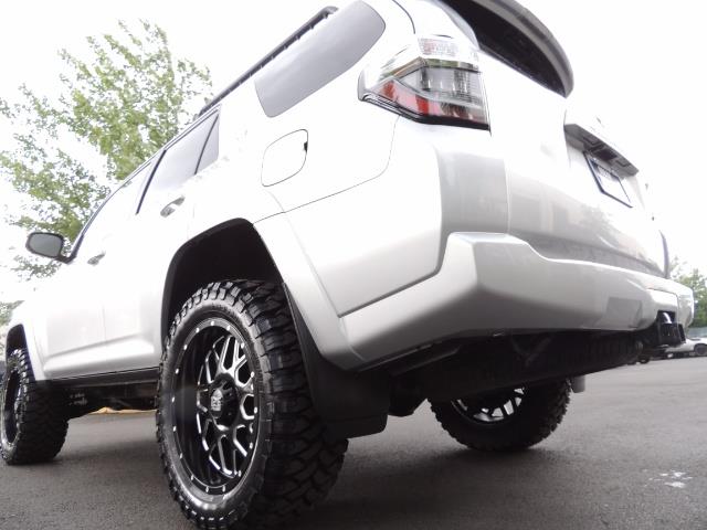2016 Toyota 4Runner SR5 SPORT SUV 4WD V6 / 3RD SEATS REAR CAM / LIFTED - Photo 11 - Portland, OR 97217