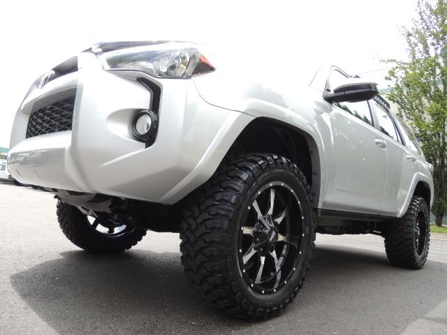 2016 Toyota 4Runner SR5 SPORT SUV 4WD V6 / 3RD SEATS REAR CAM / LIFTED - Photo 9 - Portland, OR 97217