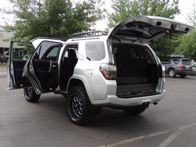 2016 Toyota 4Runner SR5 SPORT SUV 4WD V6 / 3RD SEATS REAR CAM / LIFTED - Photo 26 - Portland, OR 97217
