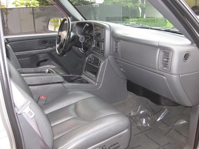 2004 Chevrolet Silverado 3500 Lt Leather Sel 4wd Dually 2004 Chevrolet Silverado 3500 Lt Leather Sel 4wd Dually Photo 20