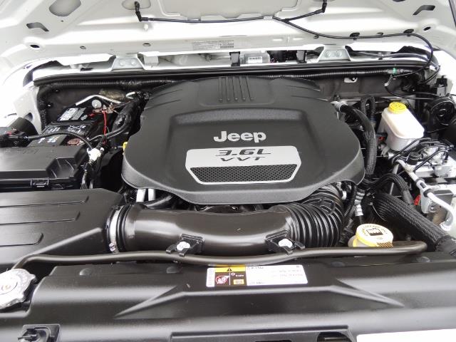 2013 Jeep Wrangler Unlimited Sport / 4X4 / Hard Top / LIFTED LIFTED - Photo 33 - Portland, OR 97217