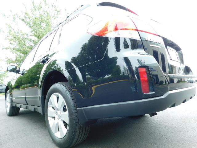 2012 Subaru Outback 2.5i Premium / AWD / HEATED SEATS / 1-Owner - Photo 11 - Portland, OR 97217