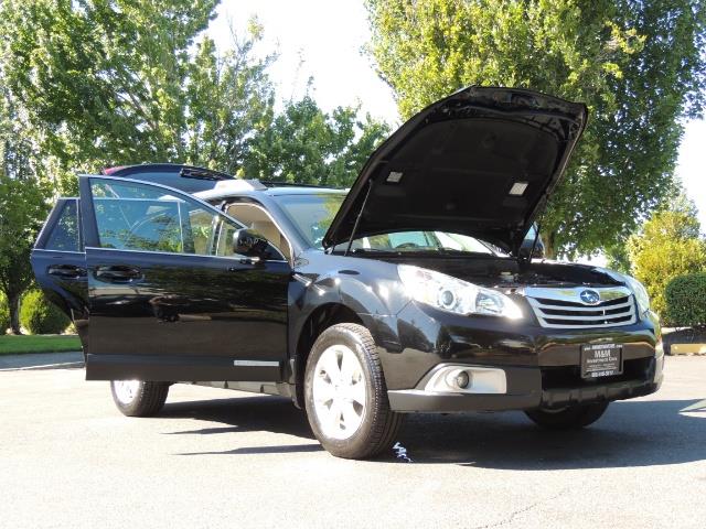 2012 Subaru Outback 2.5i Premium / AWD / HEATED SEATS / 1-Owner - Photo 28 - Portland, OR 97217