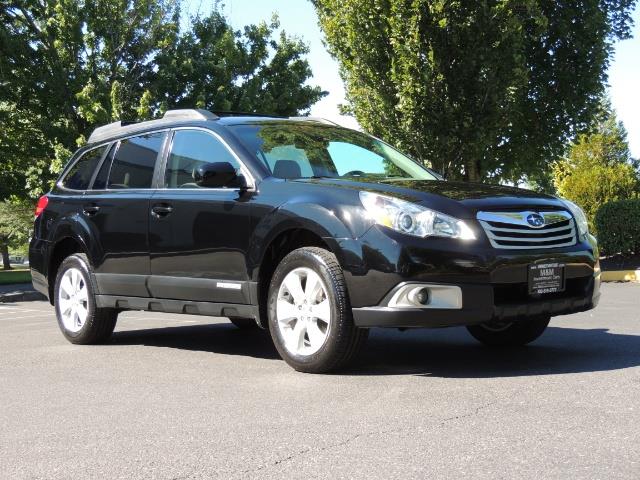 2012 Subaru Outback 2.5i Premium / AWD / HEATED SEATS / 1-Owner - Photo 2 - Portland, OR 97217