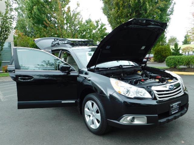 2012 Subaru Outback 2.5i Premium / AWD / HEATED SEATS / 1-Owner - Photo 28 - Portland, OR 97217