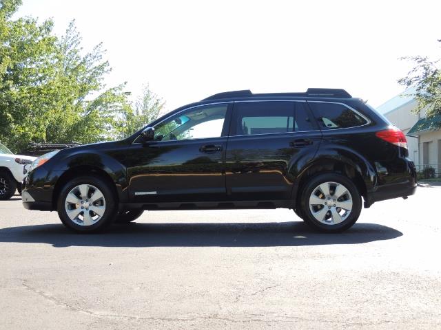 2012 Subaru Outback 2.5i Premium / AWD / HEATED SEATS / 1-Owner - Photo 3 - Portland, OR 97217