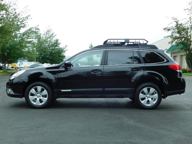 2012 Subaru Outback 2.5i Premium / AWD / HEATED SEATS / 1-Owner - Photo 3 - Portland, OR 97217