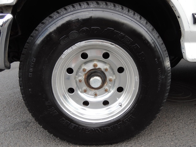 1995 Ford F-350 / 7.3 L DIESEL / 5-Speed Manual / 2wd / LongBed - Photo 30 - Portland, OR 97217