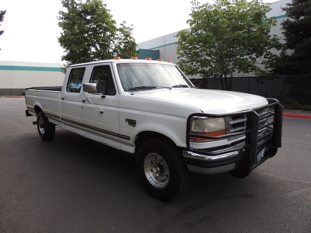1995 Ford F-350 / 7.3 L DIESEL / 5-Speed Manual / 2wd / LongBed - Photo 2 - Portland, OR 97217