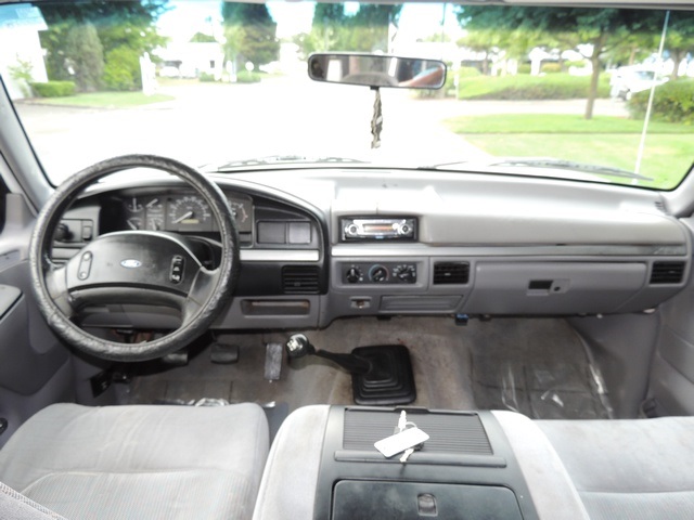 1995 Ford F-350 / 7.3 L DIESEL / 5-Speed Manual / 2wd / LongBed - Photo 24 - Portland, OR 97217
