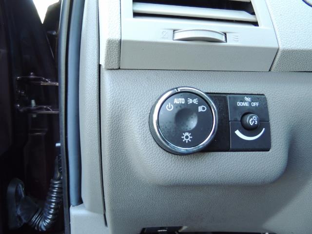 2010 Chevrolet Traverse LT ALL Wheel Drive / 8-seater / ONLY 67,000 MILES - Photo 38 - Portland, OR 97217