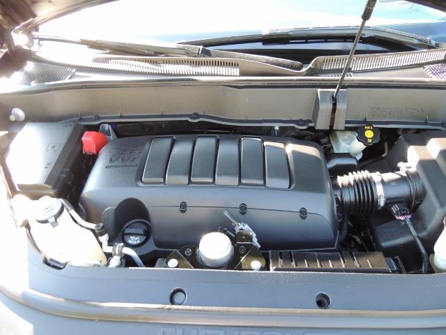 2010 Chevrolet Traverse LT ALL Wheel Drive / 8-seater / ONLY 67,000 MILES - Photo 30 - Portland, OR 97217