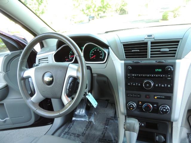 2010 Chevrolet Traverse LT ALL Wheel Drive / 8-seater / ONLY 67,000 MILES - Photo 35 - Portland, OR 97217