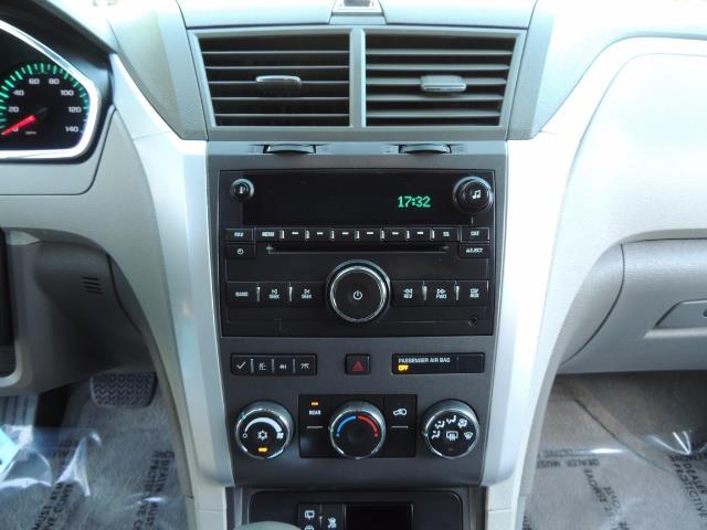 2010 Chevrolet Traverse LT ALL Wheel Drive / 8-seater / ONLY 67,000 MILES - Photo 19 - Portland, OR 97217