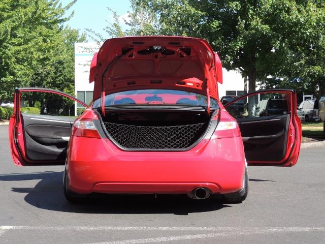2008 Honda Civic Si Coupe 6 Speed Manual / WHEELS EXHAUST / LOWERED - Photo 12 - Portland, OR 97217