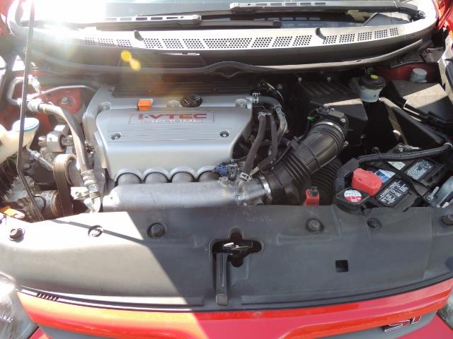 2008 Honda Civic Si Coupe 6 Speed Manual / WHEELS EXHAUST / LOWERED - Photo 17 - Portland, OR 97217