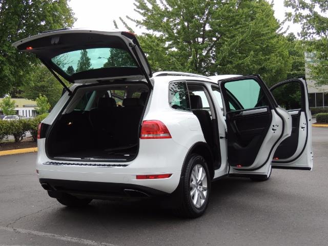 2013 Volkswagen Touareg VR6 Lux / AWD / Sport Utility / Excel Cond - Photo 29 - Portland, OR 97217