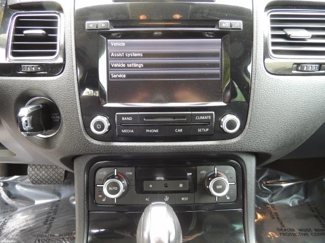 2013 Volkswagen Touareg VR6 Lux / AWD / Sport Utility / Excel Cond - Photo 21 - Portland, OR 97217