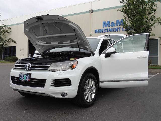 2013 Volkswagen Touareg VR6 Lux / AWD / Sport Utility / Excel Cond - Photo 25 - Portland, OR 97217