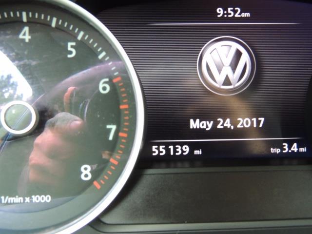 2013 Volkswagen Touareg VR6 Lux / AWD / Sport Utility / Excel Cond - Photo 40 - Portland, OR 97217